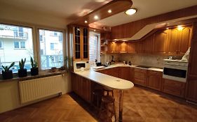 Classic Apartament Metro Kabaty